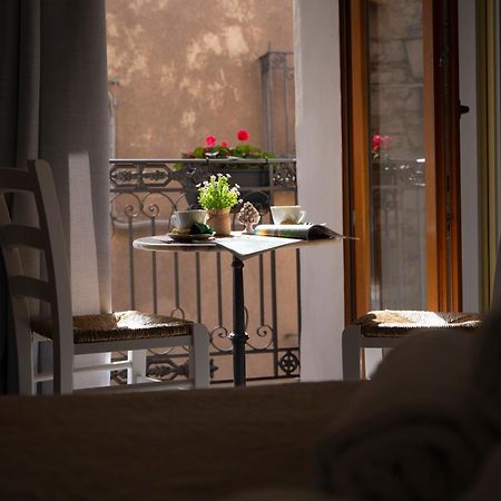 Porta Soprana Luxury Guest House & Spa Sclafani Екстериор снимка
