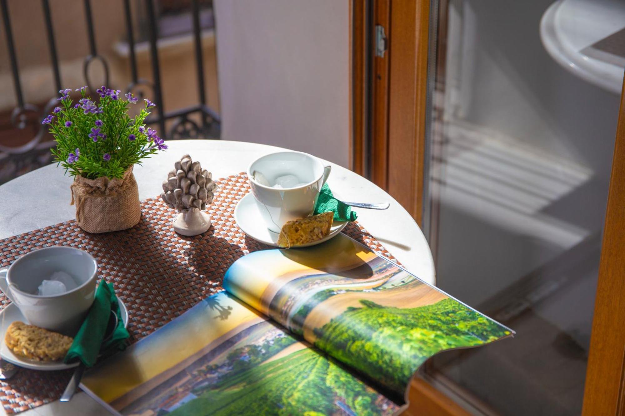 Porta Soprana Luxury Guest House & Spa Sclafani Екстериор снимка